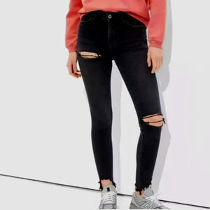 American Eagle Outfitters Curcy Hi- Rise Jegging Distressed stretch black Punk
